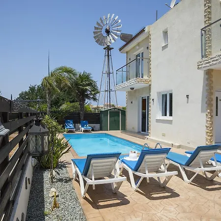 Mandali 19 * Protaras