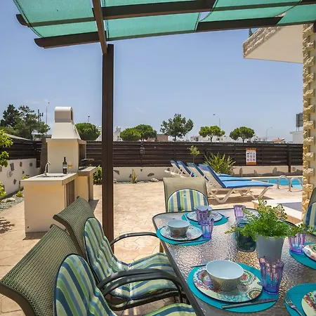 Villa Mandali 19 *