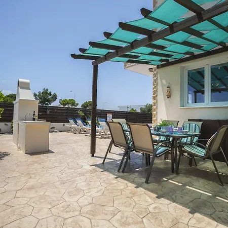 Villa Mandali 19 *